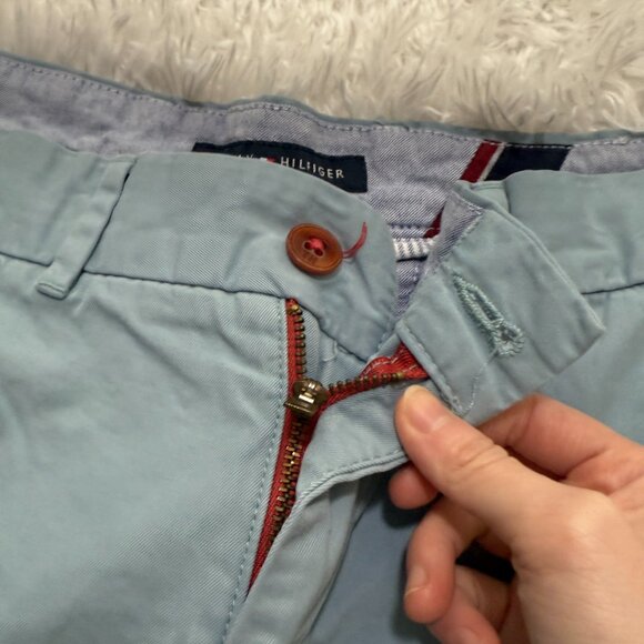 Men Tommy Hilfiger Classic Fit Chino Shorts Flat Front in Light Blue Size 36 - Picture 6 of 7